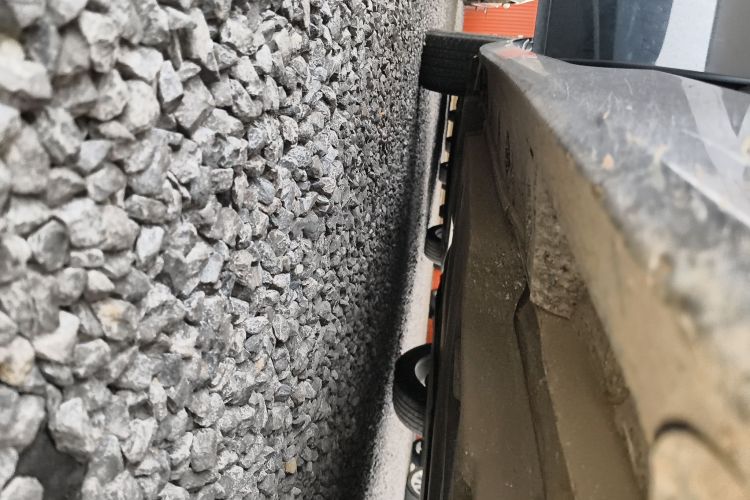 丰田 亚洲龙 2023款 2.5L 豪华版局部细节9001