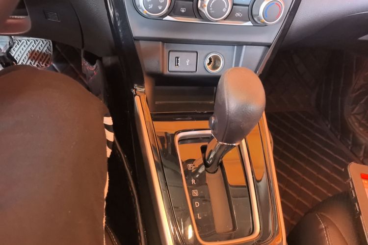 日产 轩逸 2022款 经典 1.6XL CVT豪华版中控内饰18