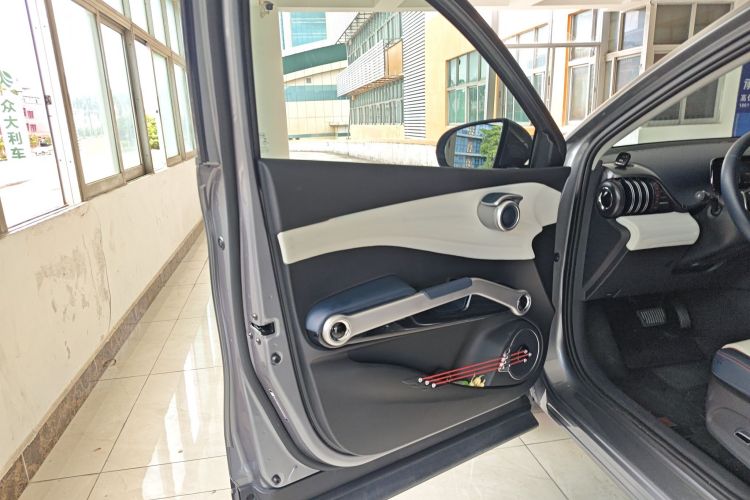 比亚迪 元PLUS 2022款 510KM 旗舰型中控内饰47