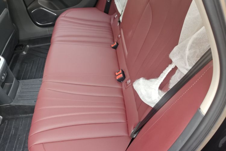 红旗H5 2025款 1.5T DCT旗韵版中控内饰7004