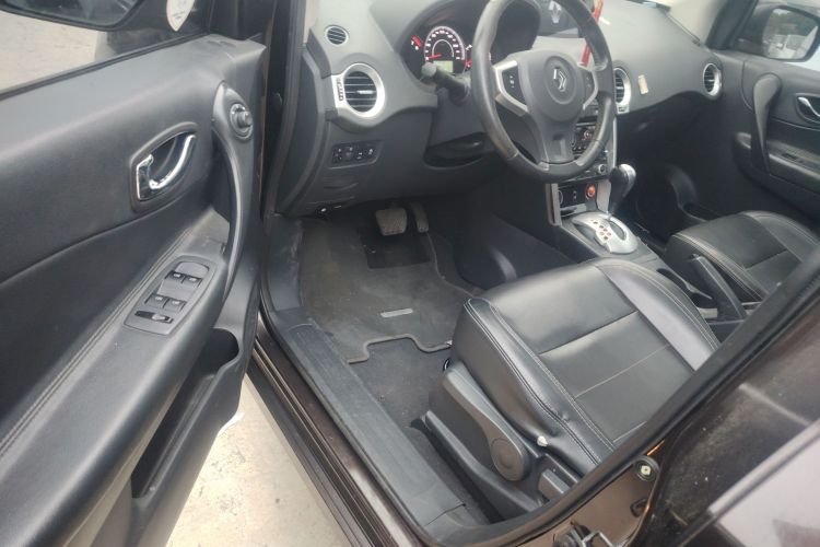 雷诺 科雷傲(进口) 2014款 改款 2.0L 两驱时尚版中控内饰7003