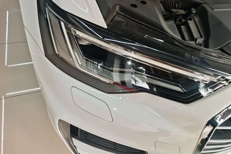 奥迪A6L 2021款 40 TFSI 豪华动感型车身外观8