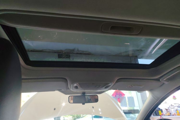 福特 福克斯 2017款 1.5T CTCC 白黑限量版中控内饰22