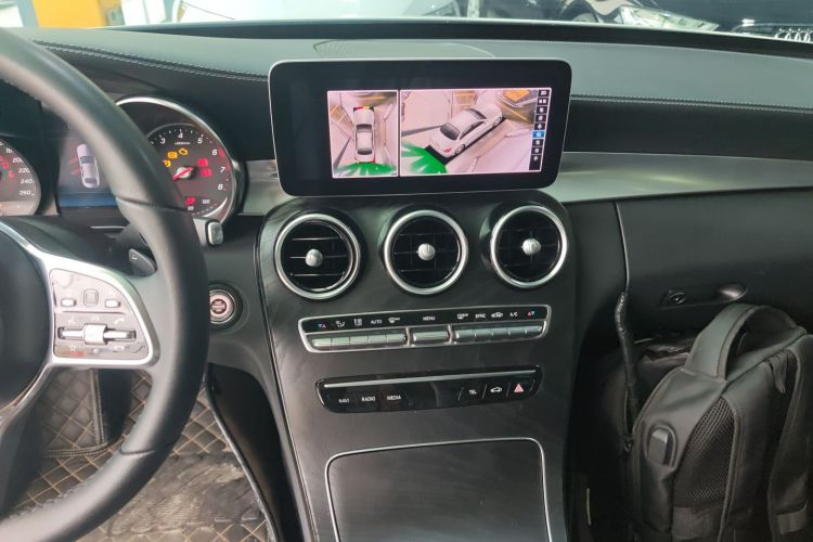 奔驰C级 2019款 C 180 L 时尚型运动版局部细节16