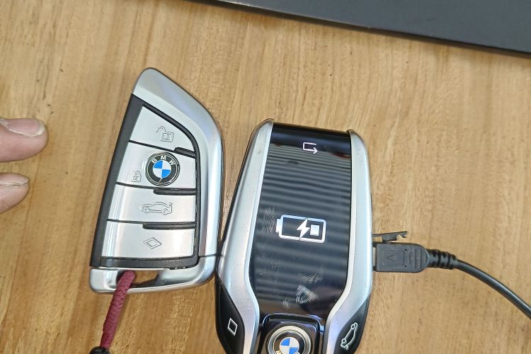 宝马7系 2021款 740Li 领先型 豪华套装中控内饰7001