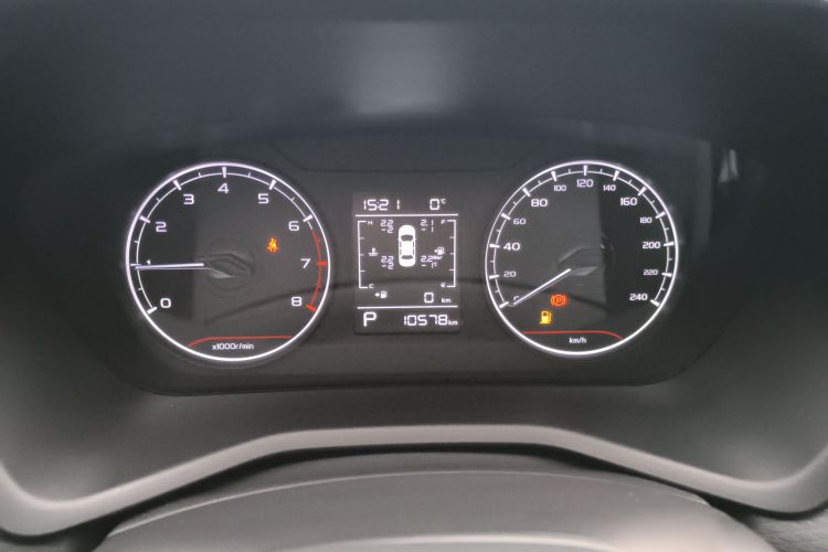 吉利汽车 帝豪 2025款 第4代 1.5L CVT星耀版中控内饰14