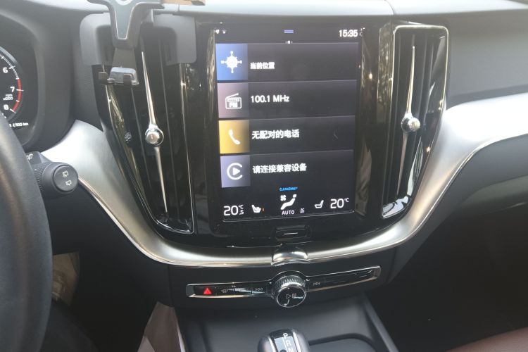 沃尔沃XC60 2019款 T5 四驱智远版 国V中控内饰16