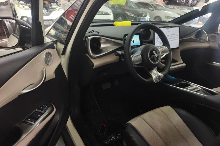 比亚迪 海豚 2025款 420km 自由版中控内饰20