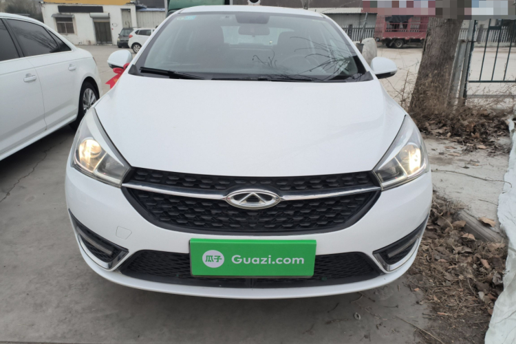 奇瑞 艾瑞泽5 2017款 1.5L 手动豪华版车身外观2