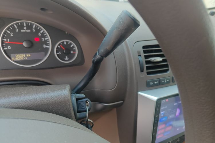 别克GL8 2014款 2.4L 经典版局部细节18