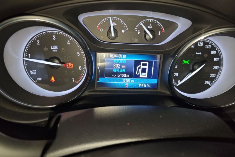 别克 昂科威 2019款 20T 两驱精英型 国VI中控内饰15