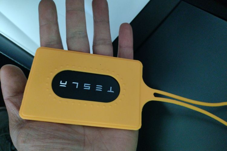 特斯拉 Model 3 2023款 后轮驱动版中控内饰7001