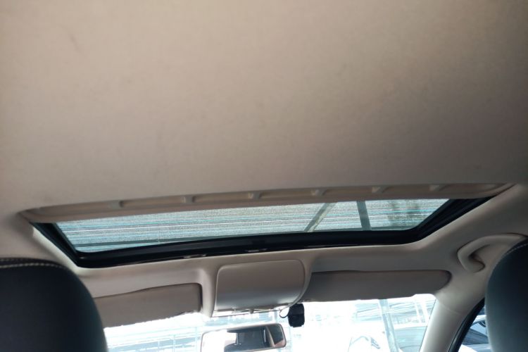 大众 2012款 1.6L Cross Polo AT中控内饰22