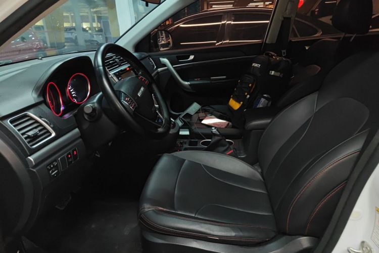 哈弗H6 2017款 蓝标 运动版 1.5T 自动两驱豪华型中控内饰19