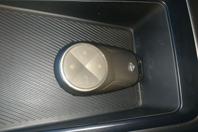 蔚来ES6 2020款 455KM 运动版中控内饰7001