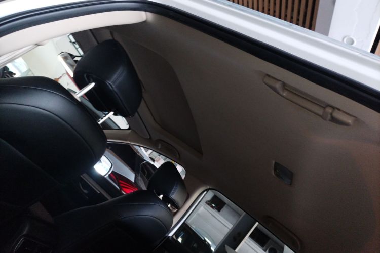 本田CR-V 2017款 240TURBO CVT两驱舒适版局部细节22