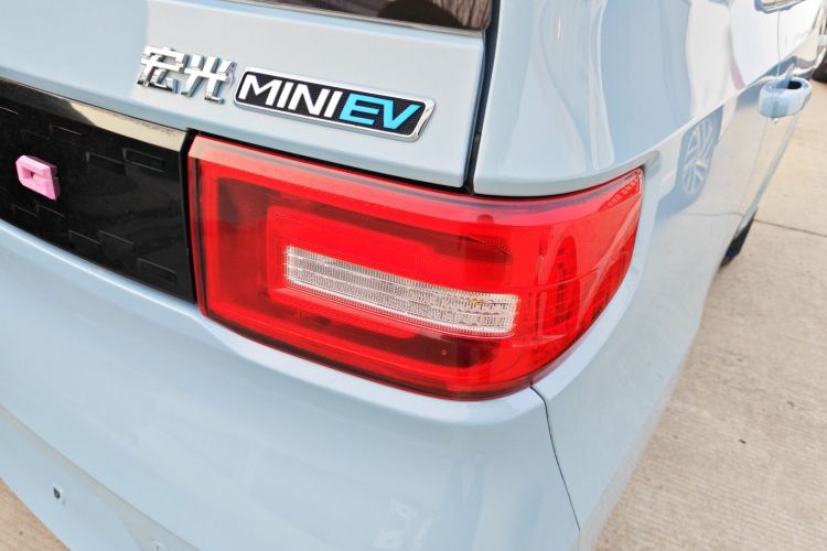 五菱汽车 宏光MINIEV 2020款 悦享款 磷酸铁锂车身外观9