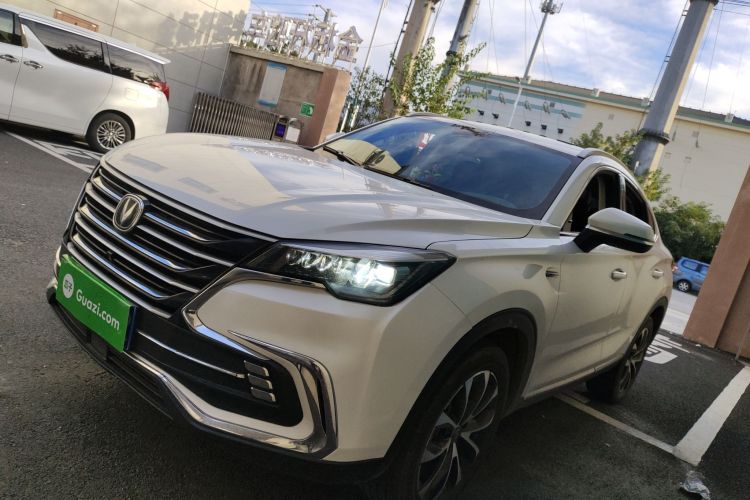 长安CS85 COUPE 2019款 1.5T DCT动版 国VI车身外观4