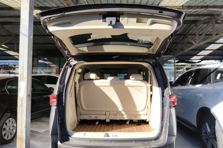 别克GL8 2023款 改款 陆上公务舱 豪华型局部细节23