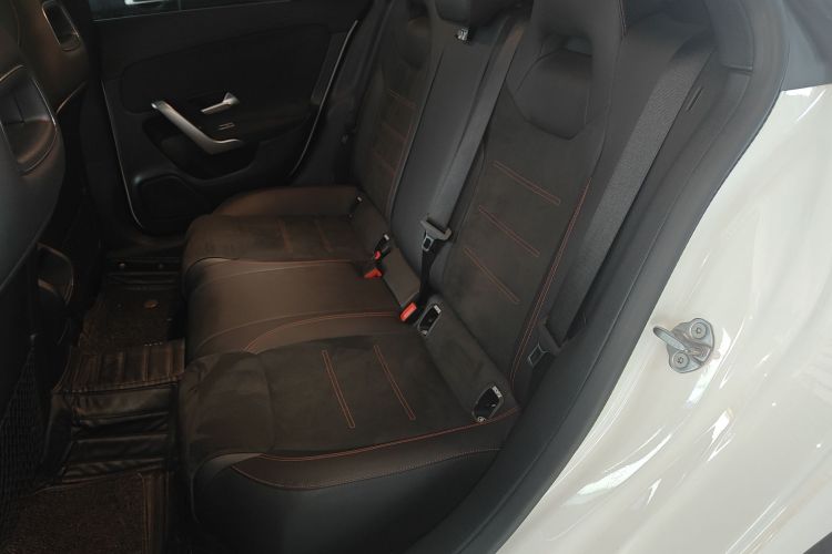 奔驰CLA 2020款 CLA 200中控内饰7004