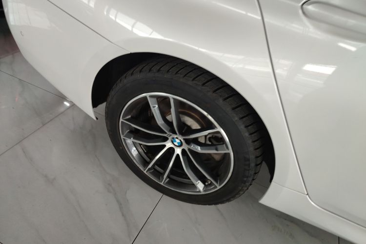 宝马5系 2022款 改款 525Li M运动套装车身外观56