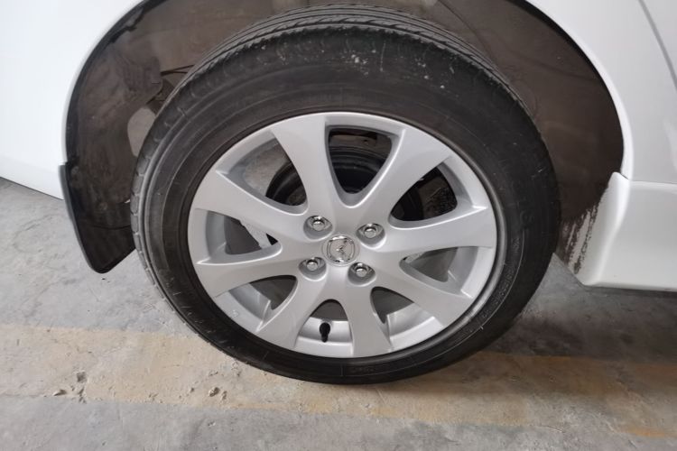 马自达2 2012款 三厢炫动 1.5L 手动时尚版车身外观56