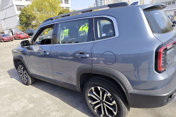 哈弗大狗 2024款 1.5T DCT边牧版车身外观4