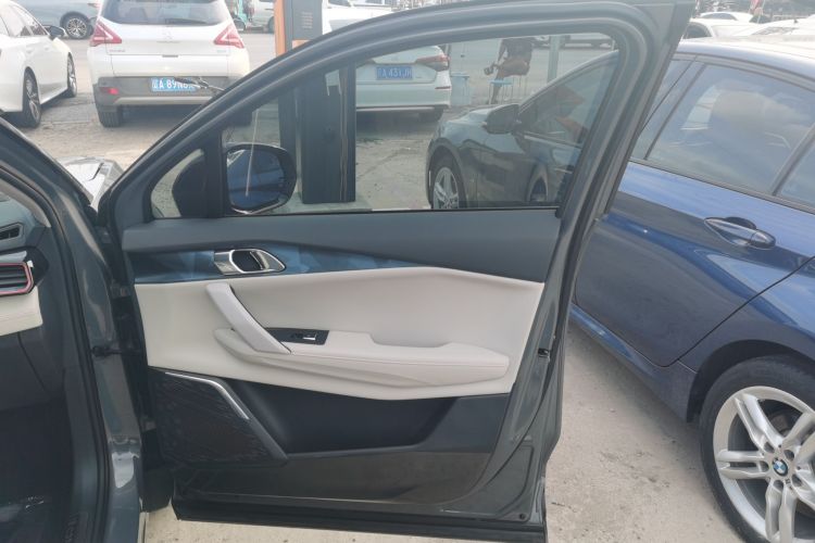 领克06 2020款 1.5T 耀Halo中控内饰42