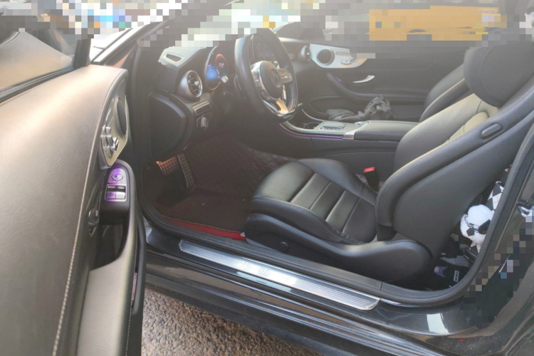 奔驰C级(进口) 2021款 C 260 轿跑车中控内饰20