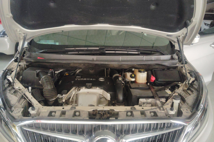 别克GL8 2018款 ES 28T 尊享型 国VI机舱底盘24