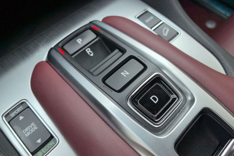 本田 冠道 2023款 370TURBO 四驱尊享版中控内饰18