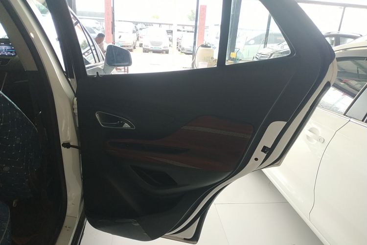 别克 昂科拉 2015款 1.4T 手动两驱都市进取型中控内饰7006