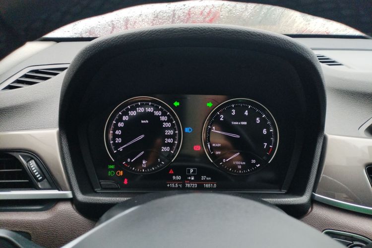 宝马X1 2019款 sDrive18Li 尊享型中控内饰14