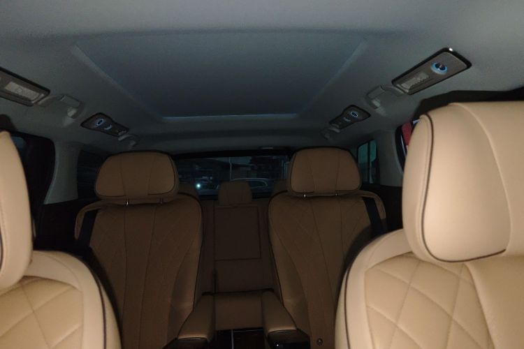 腾势D9 2024款 DM-i 980 四驱尊贵型中控内饰22