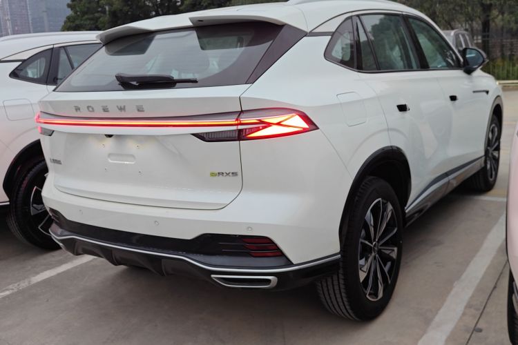 荣威RX5新能源 2023款 eRX5 超混优越版车身外观7