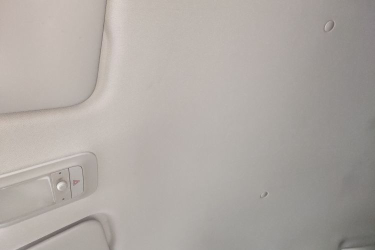 五菱汽车 五菱缤果 2023款 333km 灵犀互联款中控内饰22