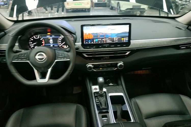 日产 天籁 2024款 2.0L XE 真心版中控内饰12