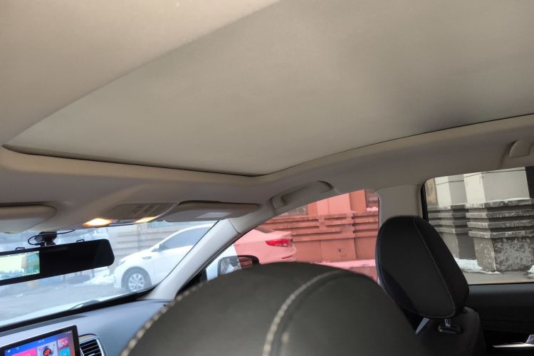 一汽 森雅R9 2018款 1.2T 自动豪华智尚型中控内饰22