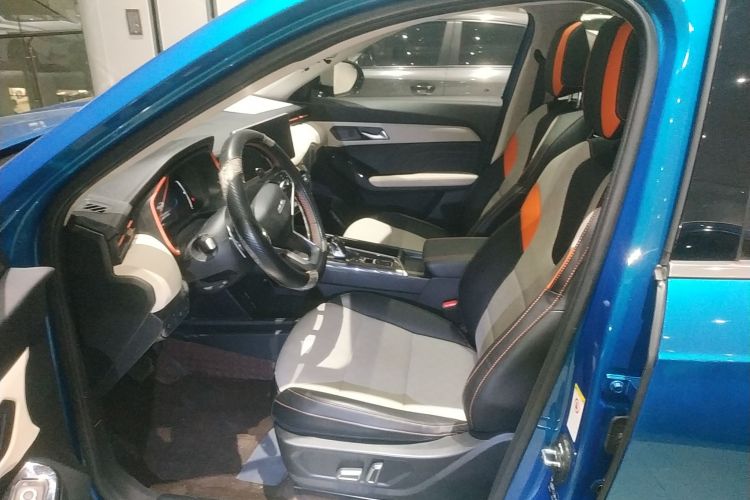 哈弗赤兔 2021款 激擎版 1.5T 黄金兔中控内饰19