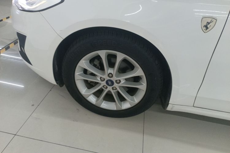 福特 蒙迪欧 2018款 EcoBoost 180 智控时尚型 国V车身外观6007