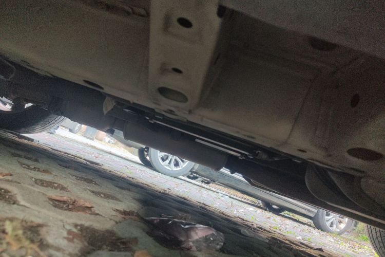 凯迪拉克SRX 2013款 3.0L 旗舰型局部细节9004