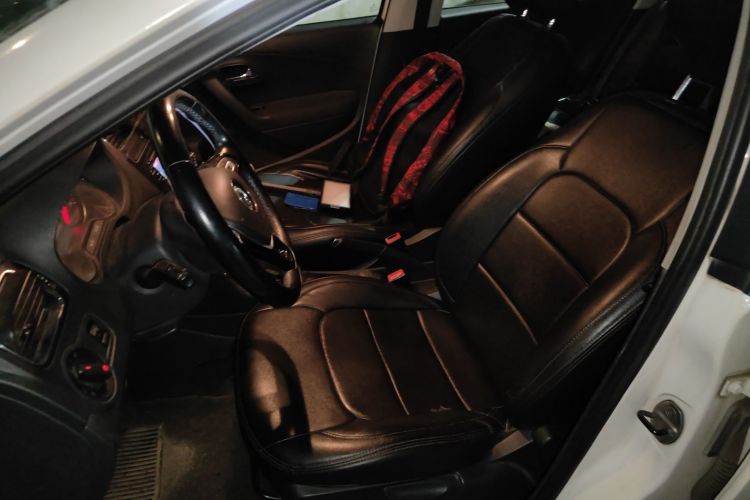 大众 Polo 2016款 1.6L 自动舒适型中控内饰19