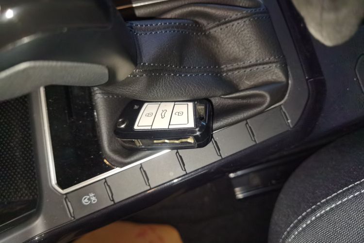 大众 朗逸 2023款 新锐 1.5L 自动出众新逸版中控内饰7001