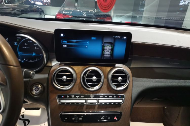 奔驰GLC 2022款 GLC 300 L 4MATIC 动感型局部细节16