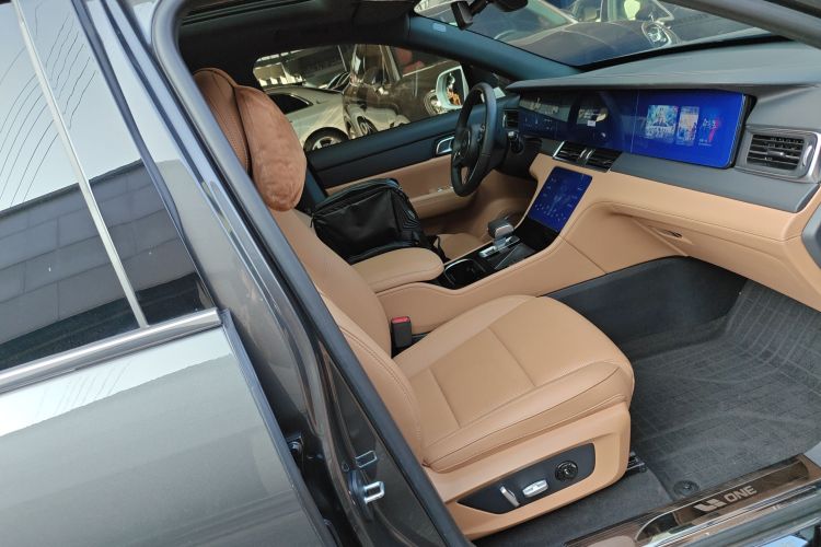 理想汽车 理想ONE 2021款 增程6座版局部细节41