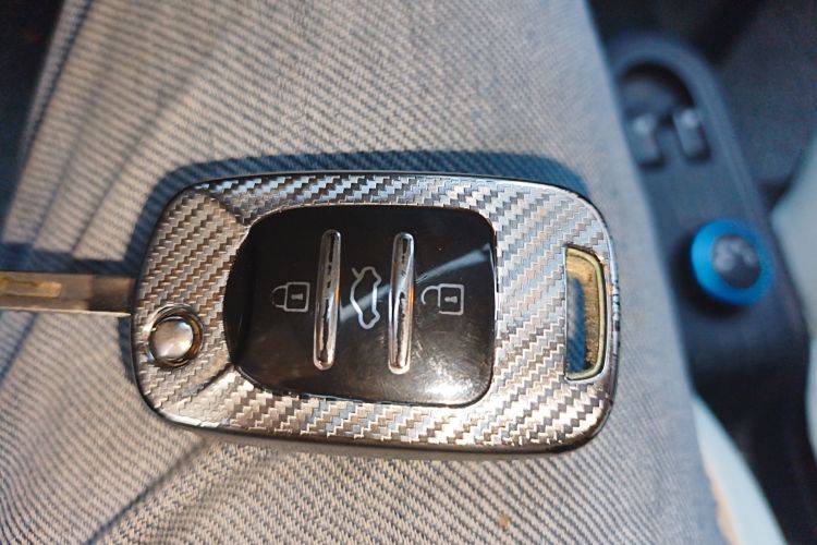 五菱汽车 宏光MINIEV 2020款 自在款 磷酸铁锂中控内饰7001