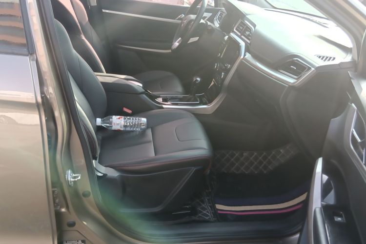 海马S5青春版 2018款 1.6L CVT旗舰型局部细节41