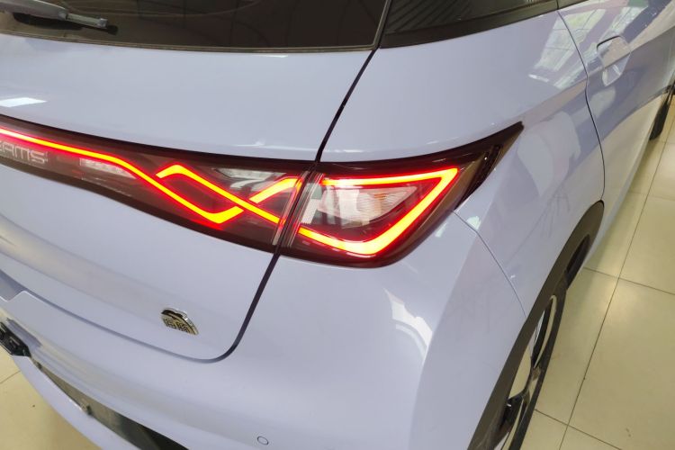 比亚迪 海豚 2023款 420km 时尚版车身外观9