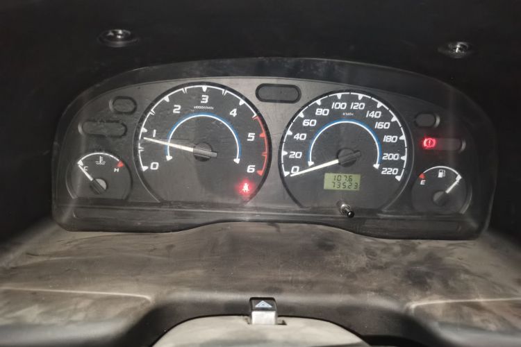 江铃 特顺 2019款 2.8T商运型短轴中顶6座国VI JX493中控内饰14