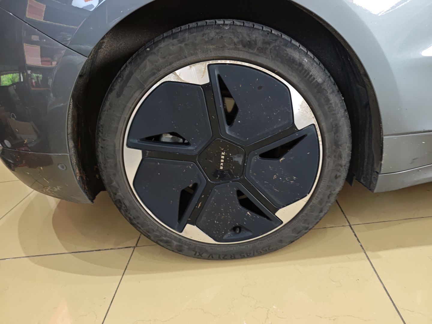 极氪001 2022款 长续航双电机 WE版